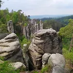 V Ceskem Raji