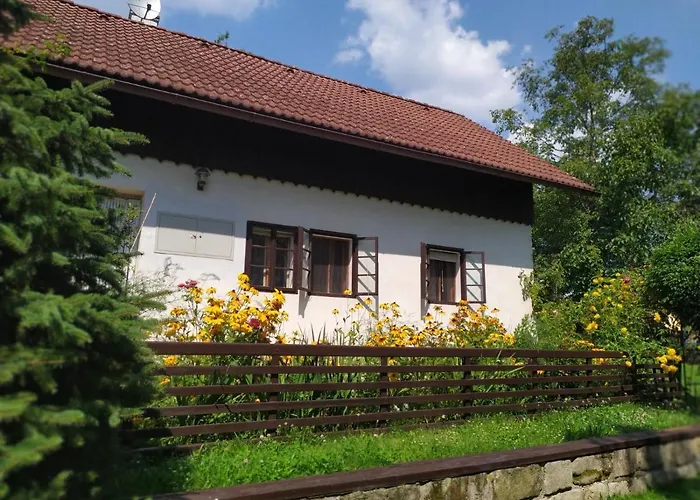 V Ceskem Raji Holín